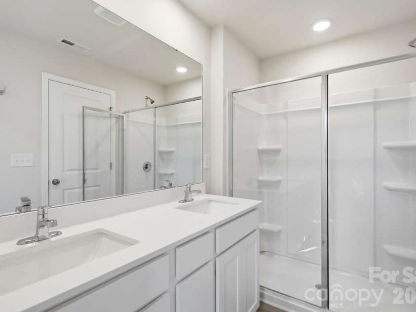 4117 Butler Grove Lane, Charlotte, NC 28269.  MLS# CAR4416872, YatesRealty ID 45737. 