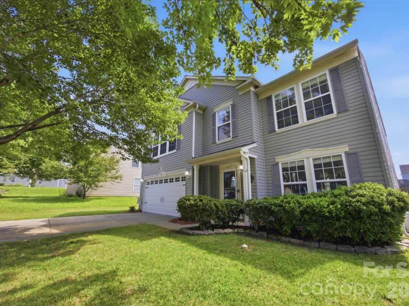 1106 Rainier Lane, Gastonia, NC 28052.  MLS# CAR4416403, YatesRealty ID 45738. 