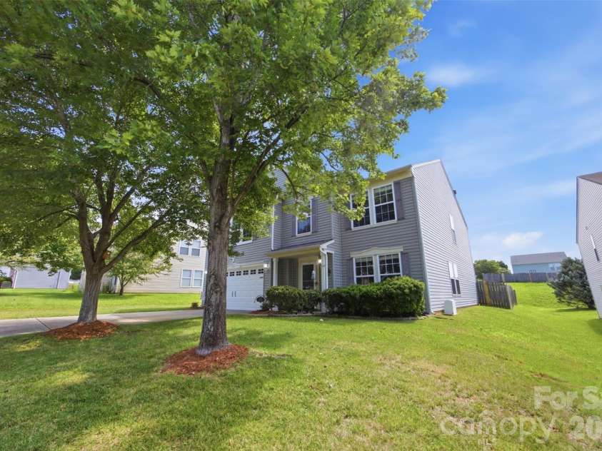 1106 Rainier Lane, Gastonia, NC 28052.  MLS# CAR4416403, YatesRealty ID 45738. 