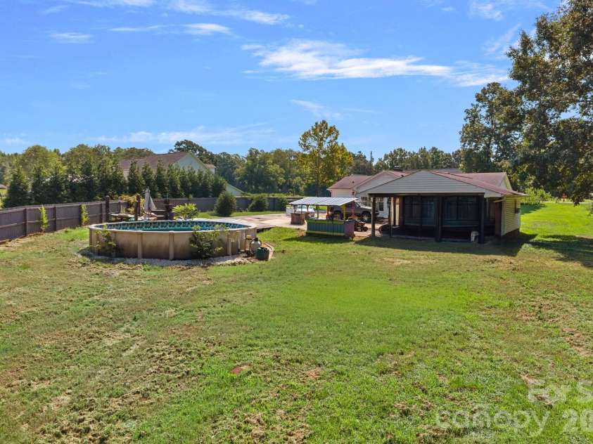 1295 Parris Road, Rock Hill, SC 29732.  MLS# CAR4411338, YatesRealty ID 45739. 