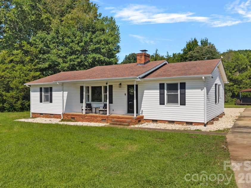 1295 Parris Road, Rock Hill, SC 29732.  MLS# CAR4411338, YatesRealty ID 45739. 