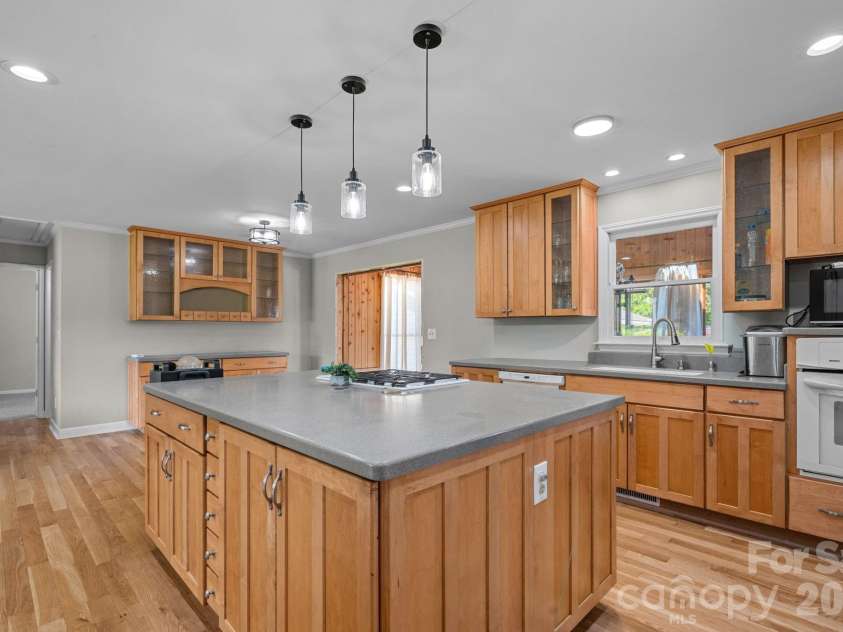1295 Parris Road, Rock Hill, SC 29732.  MLS# CAR4411338, YatesRealty ID 45739. Open kitchen layout