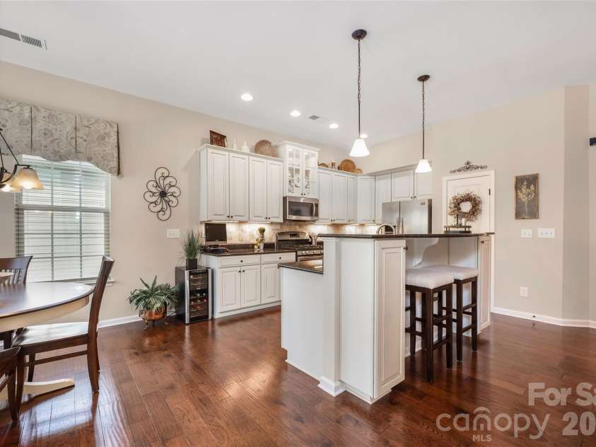 11422 Warfield Avenue, Huntersville, NC 28078.  MLS# CAR4355080, YatesRealty ID 4574. 
