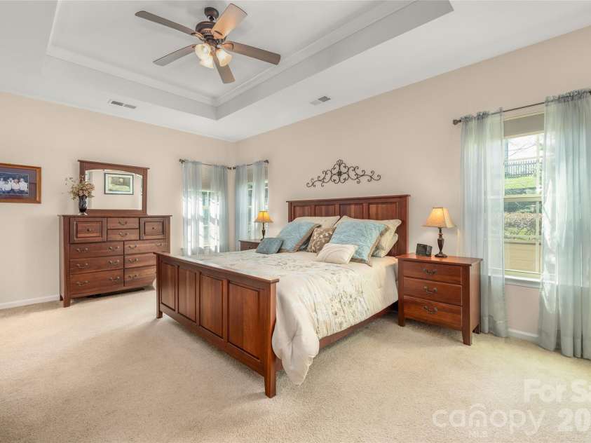 11422 Warfield Avenue, Huntersville, NC 28078.  MLS# CAR4355080, YatesRealty ID 4574. 
