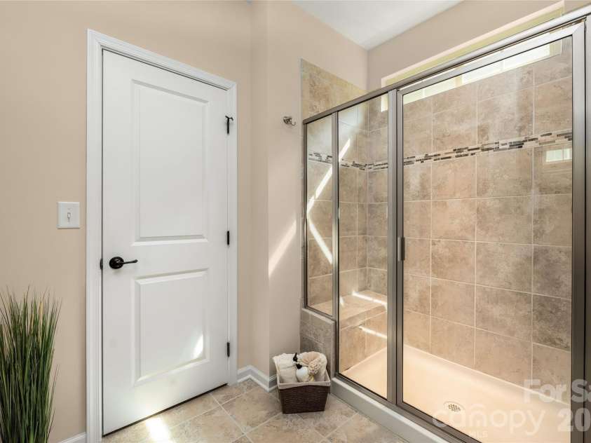 11422 Warfield Avenue, Huntersville, NC 28078.  MLS# CAR4355080, YatesRealty ID 4574. 