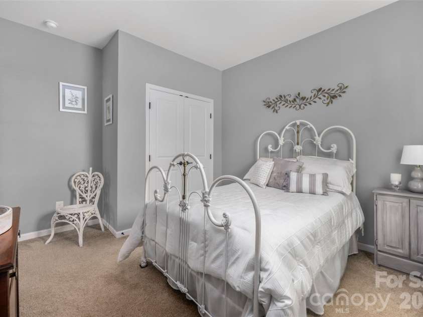 11422 Warfield Avenue, Huntersville, NC 28078.  MLS# CAR4355080, YatesRealty ID 4574. 