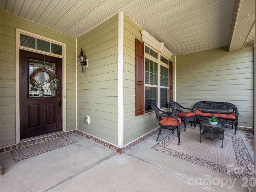 11422 Warfield Avenue, Huntersville, NC 28078.  MLS# CAR4355080, YatesRealty ID 4574. 