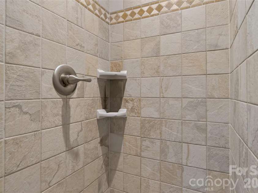 2121 Regatta Lane, Denver, NC 28037.  MLS# CAR4342446, YatesRealty ID 4574. 