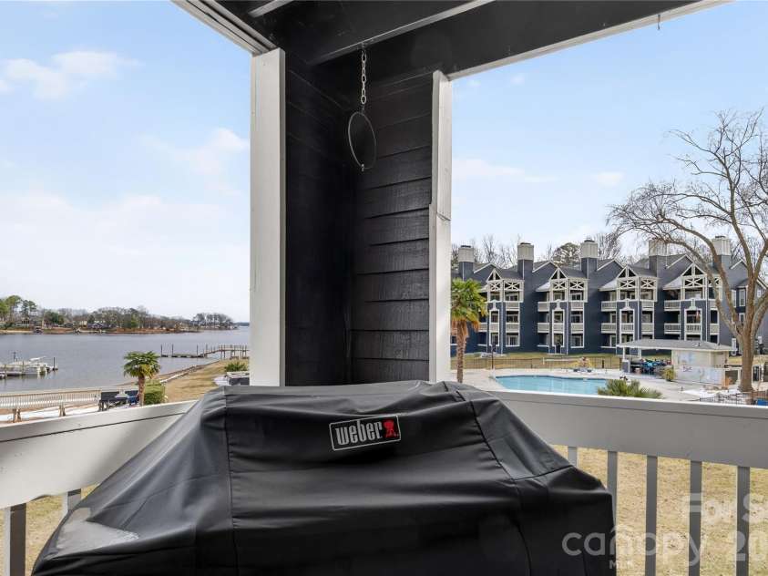 2121 Regatta Lane, Denver, NC 28037.  MLS# CAR4342446, YatesRealty ID 4574. 