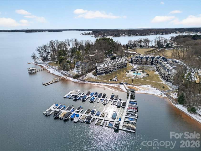 2121 Regatta Lane, Denver, NC 28037.  MLS# CAR4342446, YatesRealty ID 4574. 