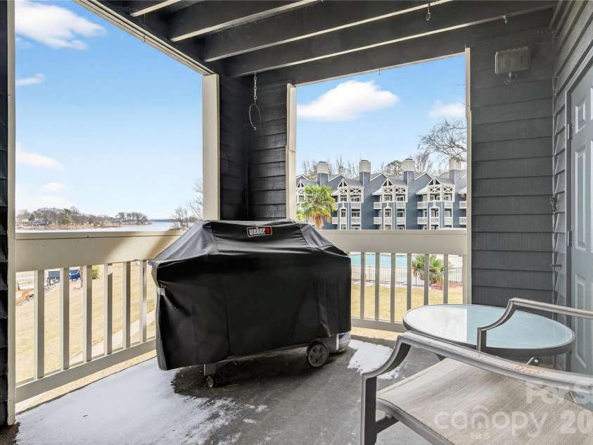 2121 Regatta Lane, Denver, NC 28037.  MLS# CAR4342446, YatesRealty ID 4574. 