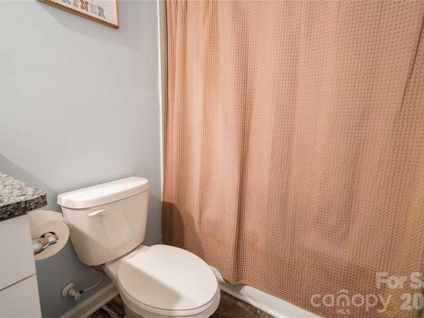 305 Firefly Path, Shelby, NC 28150.  MLS# CAR4415887, YatesRealty ID 45740. Bathroom 2