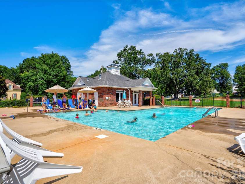 305 Firefly Path, Shelby, NC 28150.  MLS# CAR4415887, YatesRealty ID 45740. Community Pool