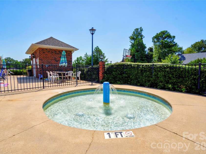 305 Firefly Path, Shelby, NC 28150.  MLS# CAR4415887, YatesRealty ID 45740. Community Pool