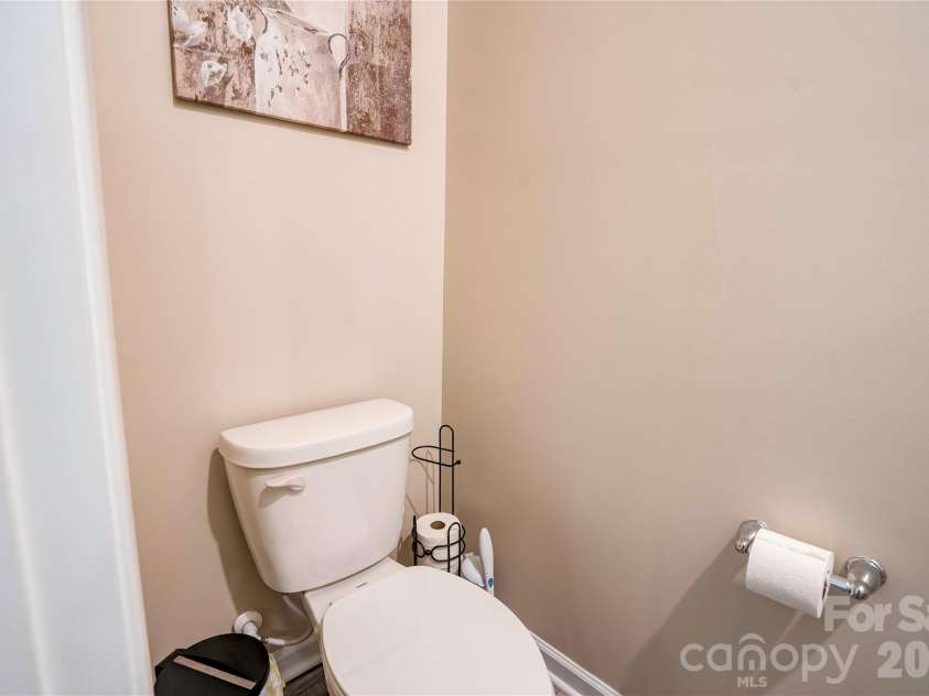 305 Firefly Path, Shelby, NC 28150.  MLS# CAR4415887, YatesRealty ID 45740. Half Bath