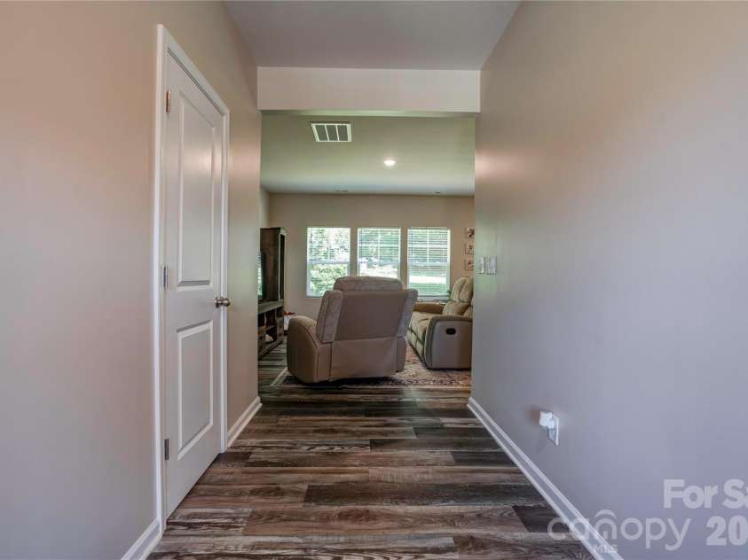 305 Firefly Path, Shelby, NC 28150.  MLS# CAR4415887, YatesRealty ID 45740. Hallway
