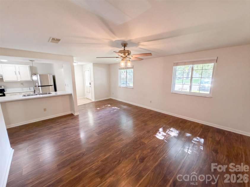 3618 Gustar Court, Charlotte, NC 28212.  MLS# CAR4416874, YatesRealty ID 45742. 