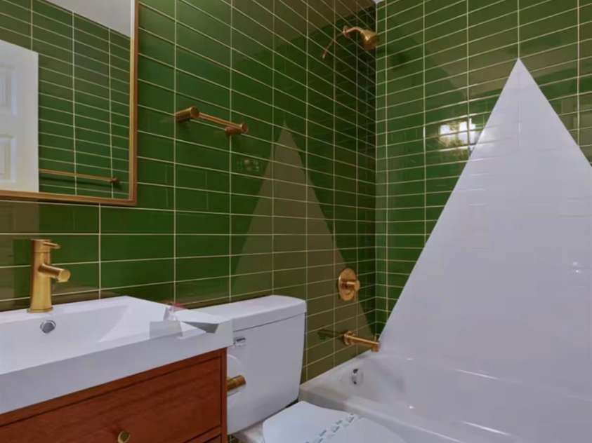 1323 Richmond Place, Charlotte, NC 28209.  MLS# CAR4413115, YatesRealty ID 45744. 