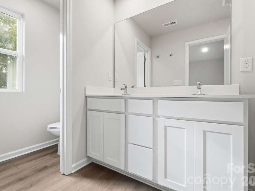4121 Butler Grove Lane, Charlotte, NC 28269.  MLS# CAR4416879, YatesRealty ID 45745. 