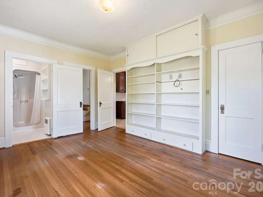 302 Ridge Avenue, Kannapolis, NC 28083.  MLS# CAR4414149, YatesRealty ID 45746. 
