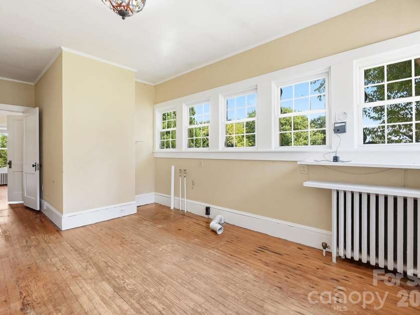 302 Ridge Avenue, Kannapolis, NC 28083.  MLS# CAR4414149, YatesRealty ID 45746. 