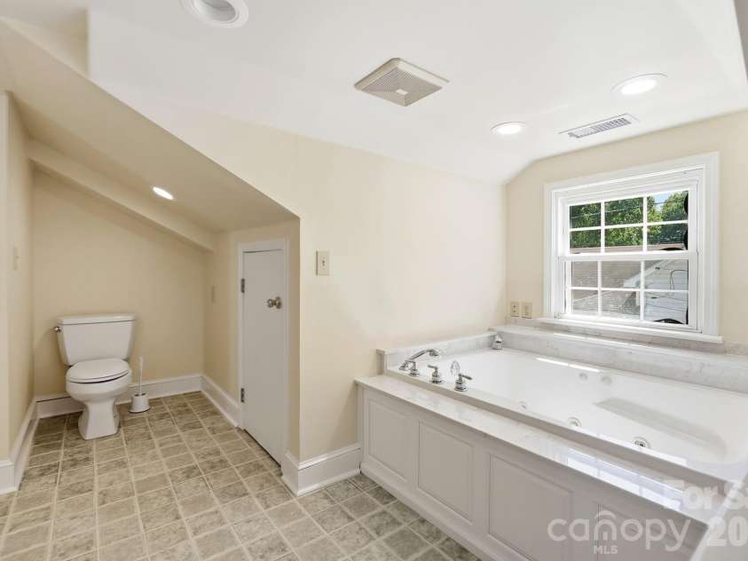 302 Ridge Avenue, Kannapolis, NC 28083.  MLS# CAR4414149, YatesRealty ID 45746. 
