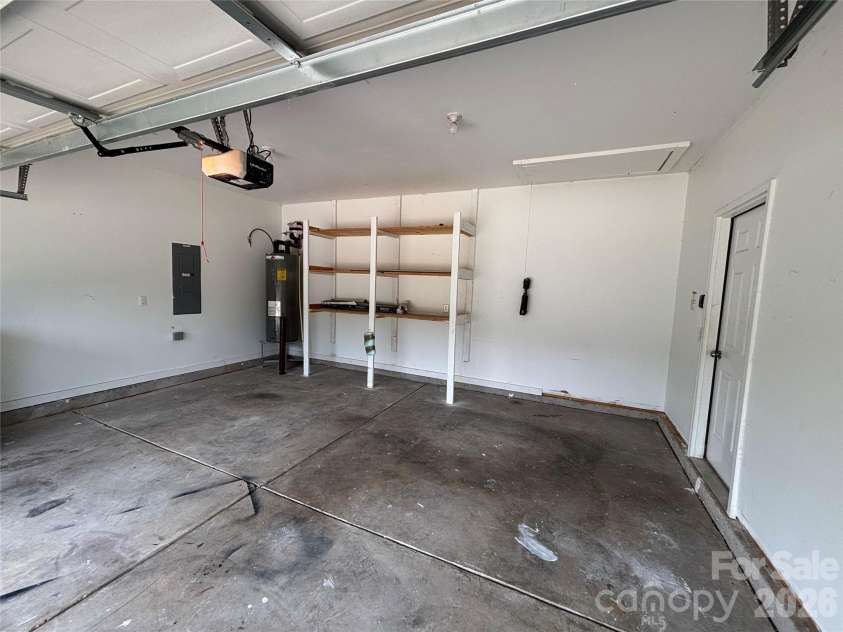 6816 Pennyroyal Way, Charlotte, NC 28216.  MLS# CAR4416598, YatesRealty ID 45748. 2 Car Garage