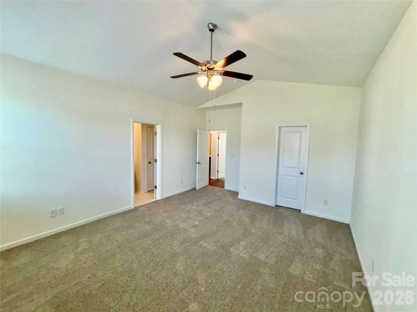 6816 Pennyroyal Way, Charlotte, NC 28216.  MLS# CAR4416598, YatesRealty ID 45748. Primary Bedroom