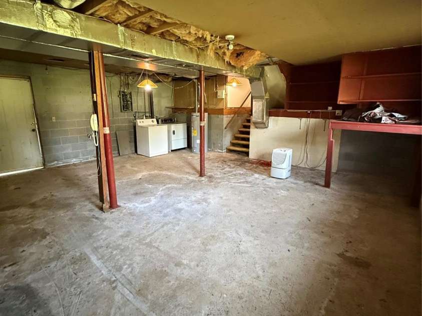 3695 Commanche Court, Lenoir, NC 28645.  MLS# CAR4415005, YatesRealty ID 45749. 