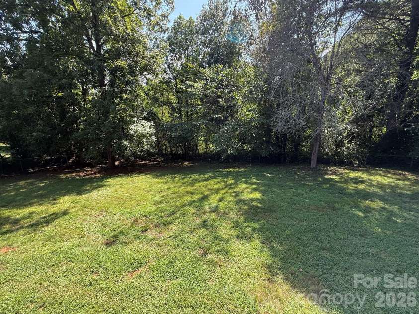 3695 Commanche Court, Lenoir, NC 28645.  MLS# CAR4415005, YatesRealty ID 45749. 