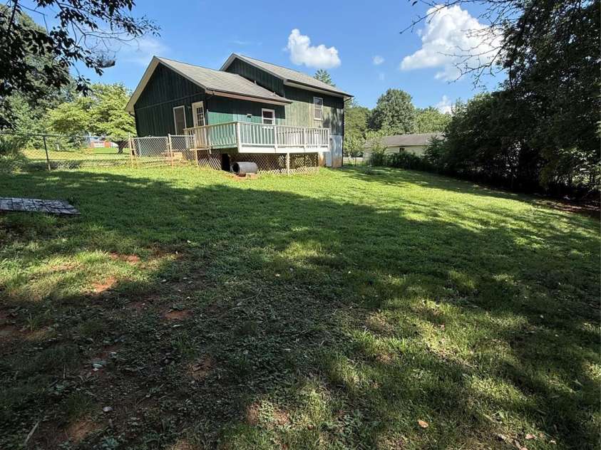 3695 Commanche Court, Lenoir, NC 28645.  MLS# CAR4415005, YatesRealty ID 45749. 