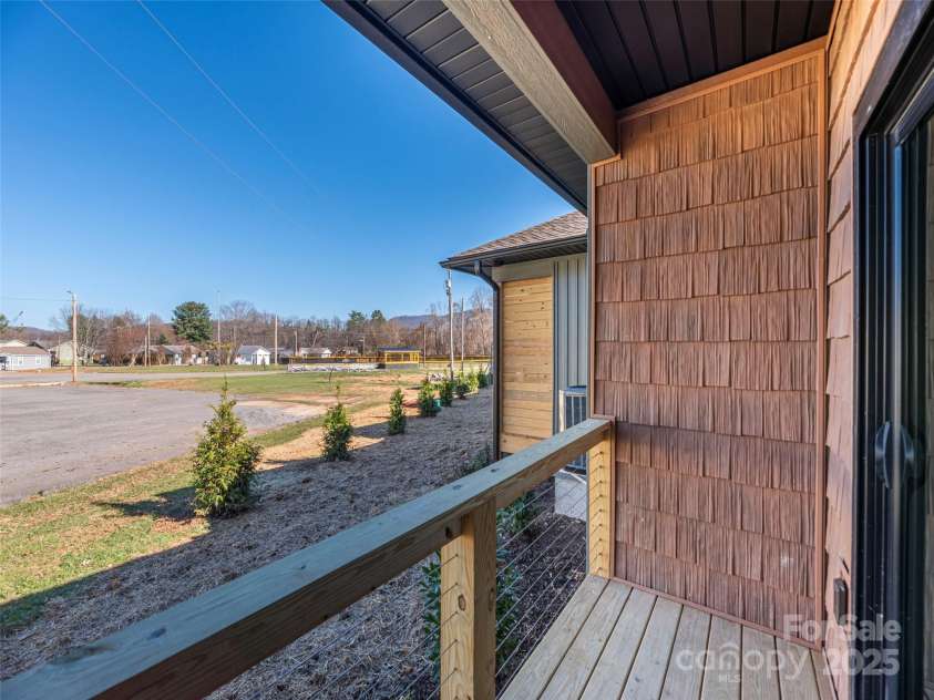 11 Leap Frog Park, Waynesville, NC 28786.  MLS# CAR4239023, YatesRealty ID 4575. 