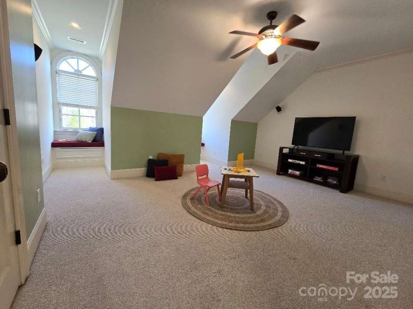 6787 Bronco Lane, Summerfield, NC 27358.  MLS# CAR4244243, YatesRealty ID 4575. 