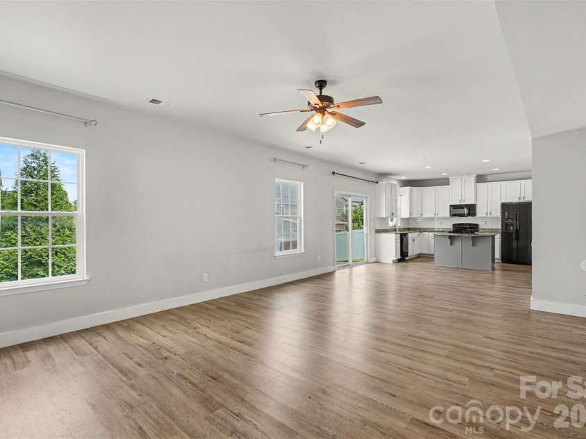 10924 Tailwater Street, Davidson, NC 28036.  MLS# CAR4411527, YatesRealty ID 45750. 