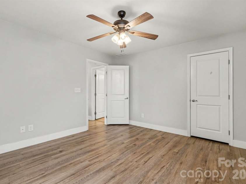 10924 Tailwater Street, Davidson, NC 28036.  MLS# CAR4411527, YatesRealty ID 45750. 