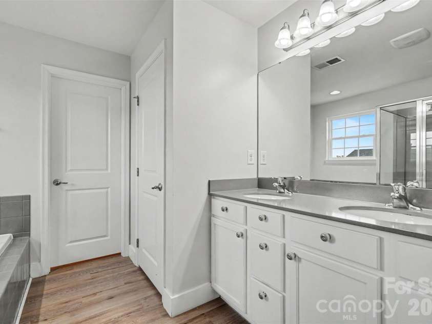 10924 Tailwater Street, Davidson, NC 28036.  MLS# CAR4411527, YatesRealty ID 45750. 