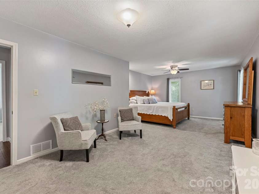 10 Brook Forest Drive, Arden, NC 28704.  MLS# CAR4415849, YatesRealty ID 45754. 