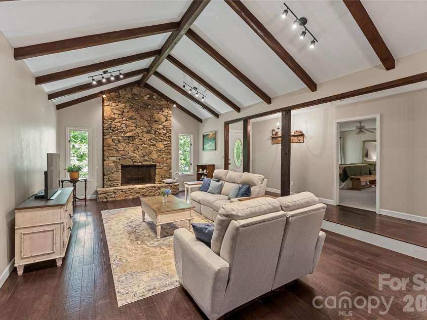 10 Brook Forest Drive, Arden, NC 28704.  MLS# CAR4415849, YatesRealty ID 45754. 