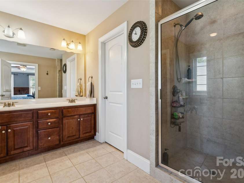 447 Shelby Ann Lane, Rock Hill, SC 29732.  MLS# CAR4414883, YatesRealty ID 45755. 