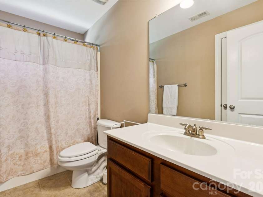 447 Shelby Ann Lane, Rock Hill, SC 29732.  MLS# CAR4414883, YatesRealty ID 45755. 