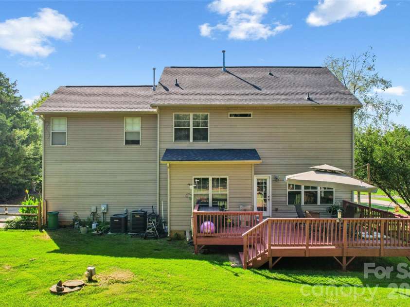 447 Shelby Ann Lane, Rock Hill, SC 29732.  MLS# CAR4414883, YatesRealty ID 45755. 