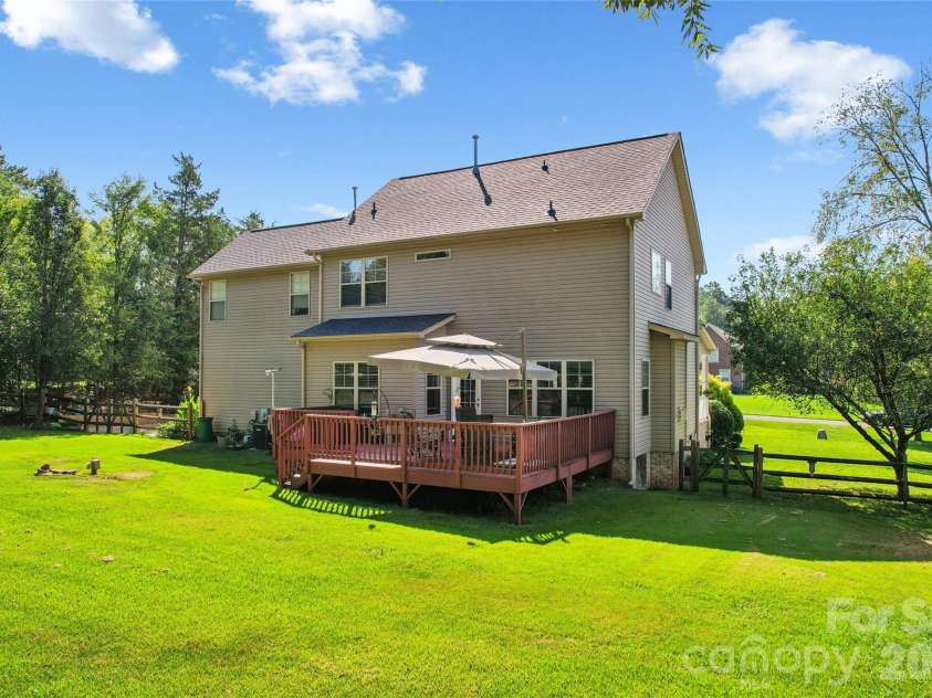 447 Shelby Ann Lane, Rock Hill, SC 29732.  MLS# CAR4414883, YatesRealty ID 45755. 