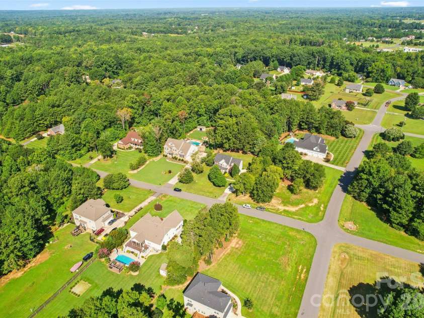 447 Shelby Ann Lane, Rock Hill, SC 29732.  MLS# CAR4414883, YatesRealty ID 45755. 