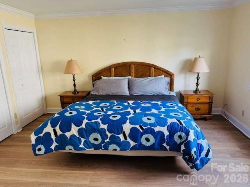 121 Burning Tree Lane, Flat Rock, NC 28731.  MLS# CAR4352106, YatesRealty ID 4576. 