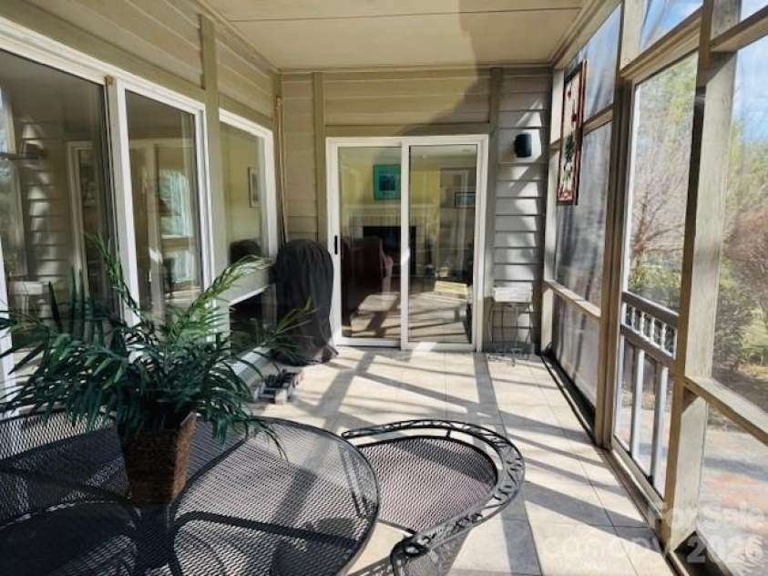 121 Burning Tree Lane, Flat Rock, NC 28731.  MLS# CAR4352106, YatesRealty ID 4576. 