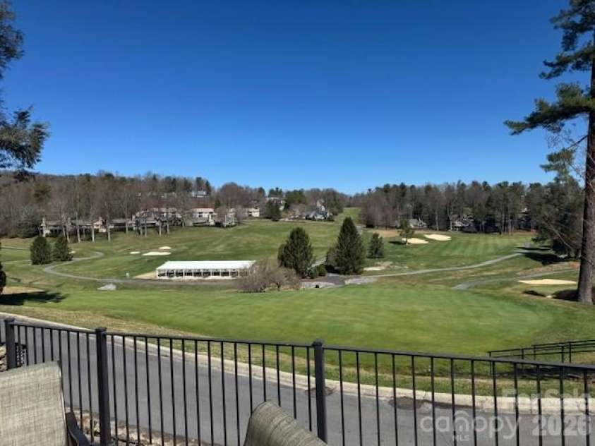 121 Burning Tree Lane, Flat Rock, NC 28731.  MLS# CAR4352106, YatesRealty ID 4576. 
