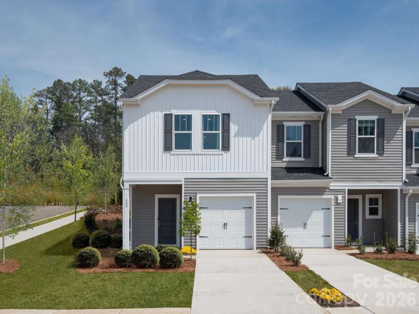 9045 Foggy Brook Loop, Charlotte, NC 28216.  MLS# CAR4411469, YatesRealty ID 45762. 