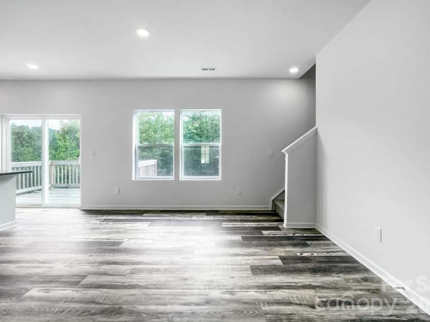 111 Carrisa Lane, Troutman, NC 28166.  MLS# CAR4416889, YatesRealty ID 45763. Dining Area