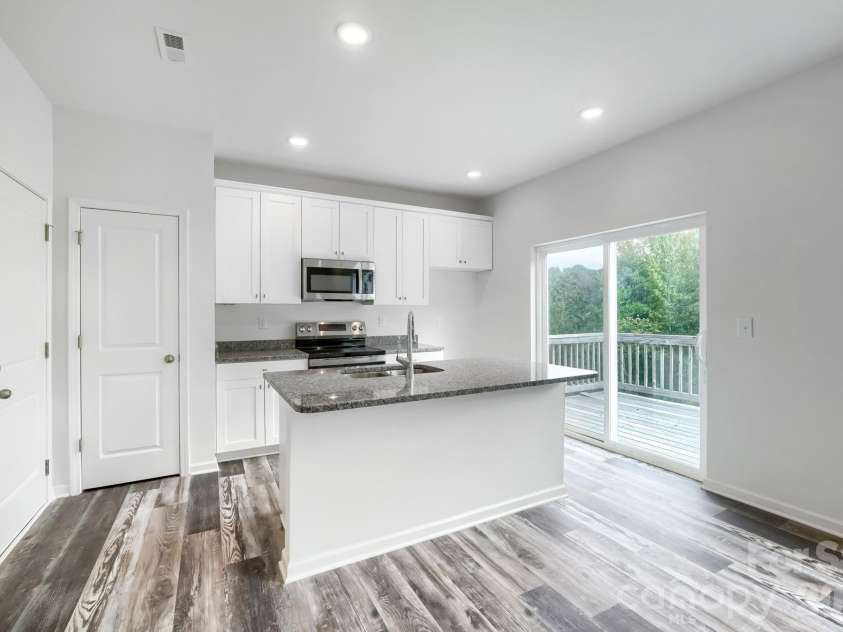 111 Carrisa Lane, Troutman, NC 28166.  MLS# CAR4416889, YatesRealty ID 45763. Kitchen