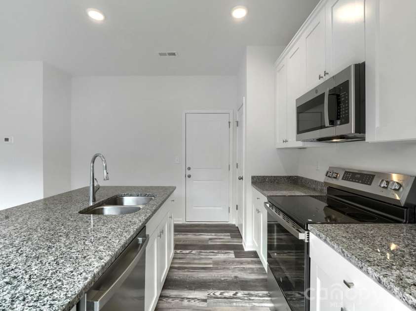 111 Carrisa Lane, Troutman, NC 28166.  MLS# CAR4416889, YatesRealty ID 45763. Kitchen